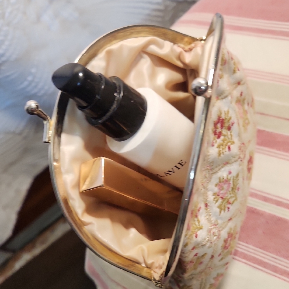 Floral Kisslock Accessories, Make Up, Coin, Sew Clutch Boho Grandmacore Cottage - Picture 7 of 8